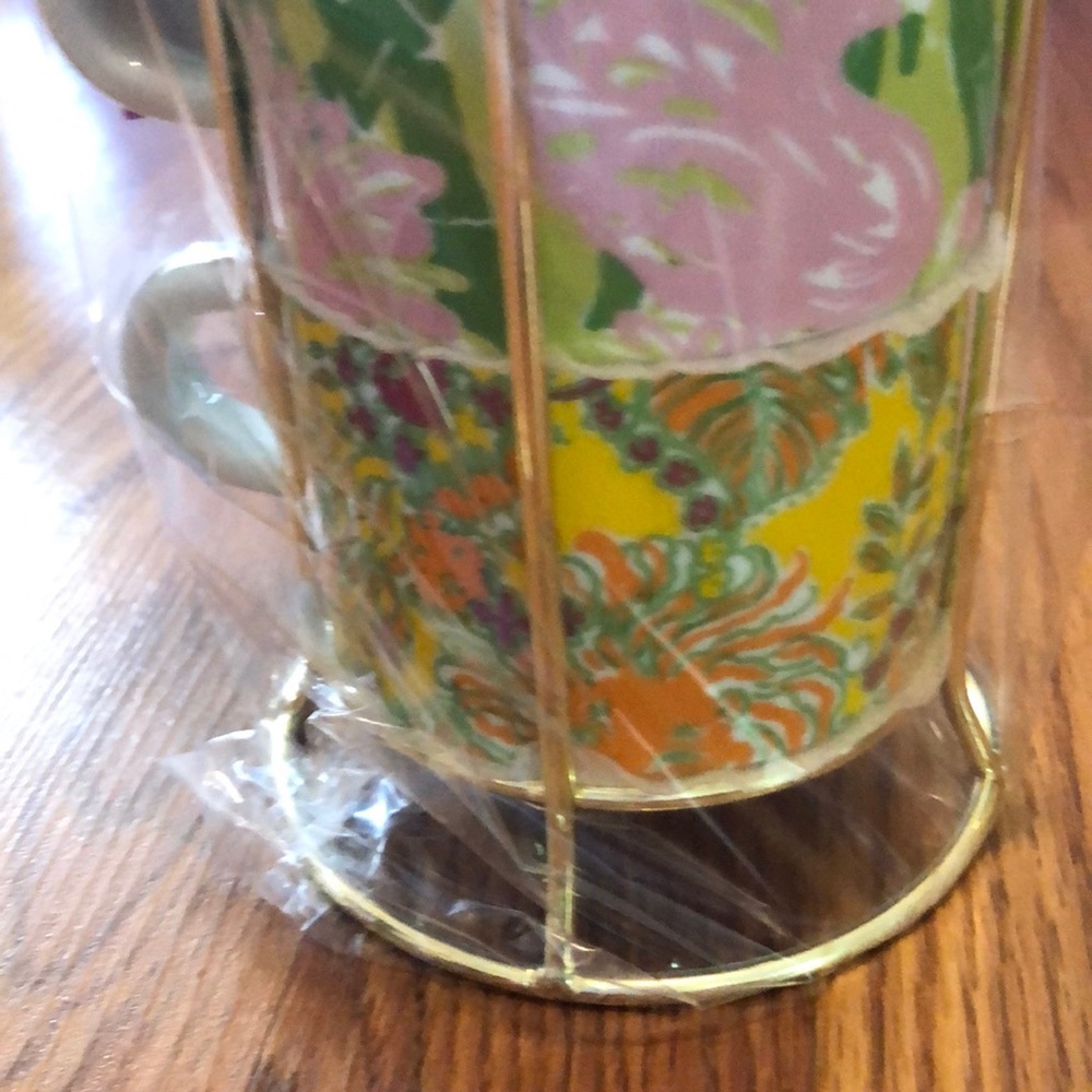 Lilly Pulitzer espresso cups with stand - Picture 4 of 6